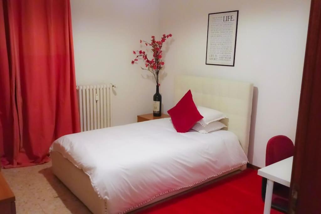Unique & Beautiful Bedroom In Central Of Firenze Eksteriør billede